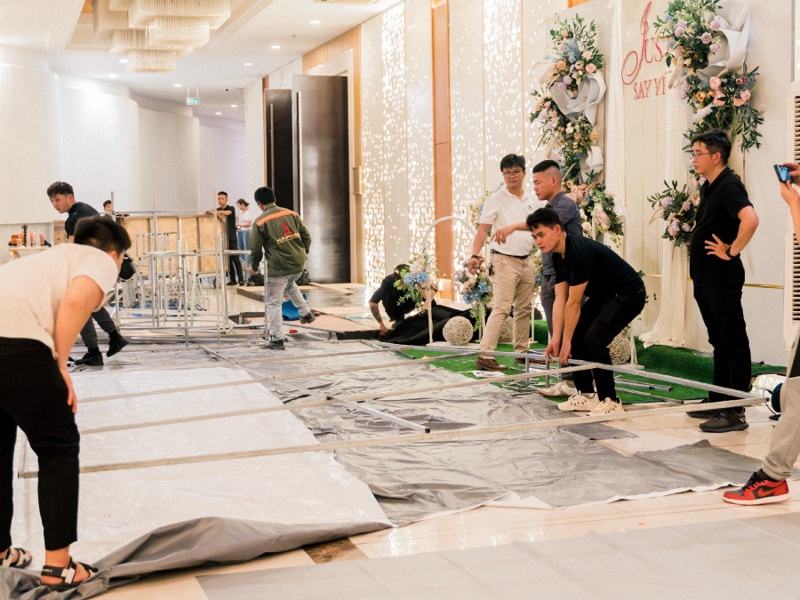 Nhân viên trang trí sự kiện